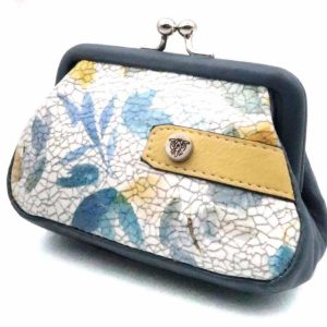 MONEDERO PIEL CON CIERRE BOQUILLA FLORES 12X7 –