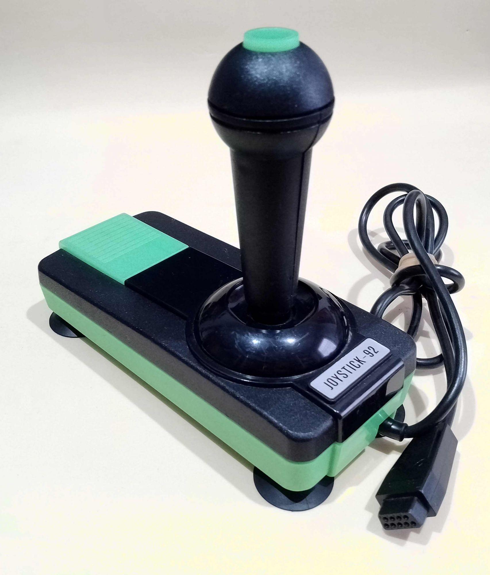 Joystick Retro Negro Verde Rarísimo conector DE-9 - Imagen 2