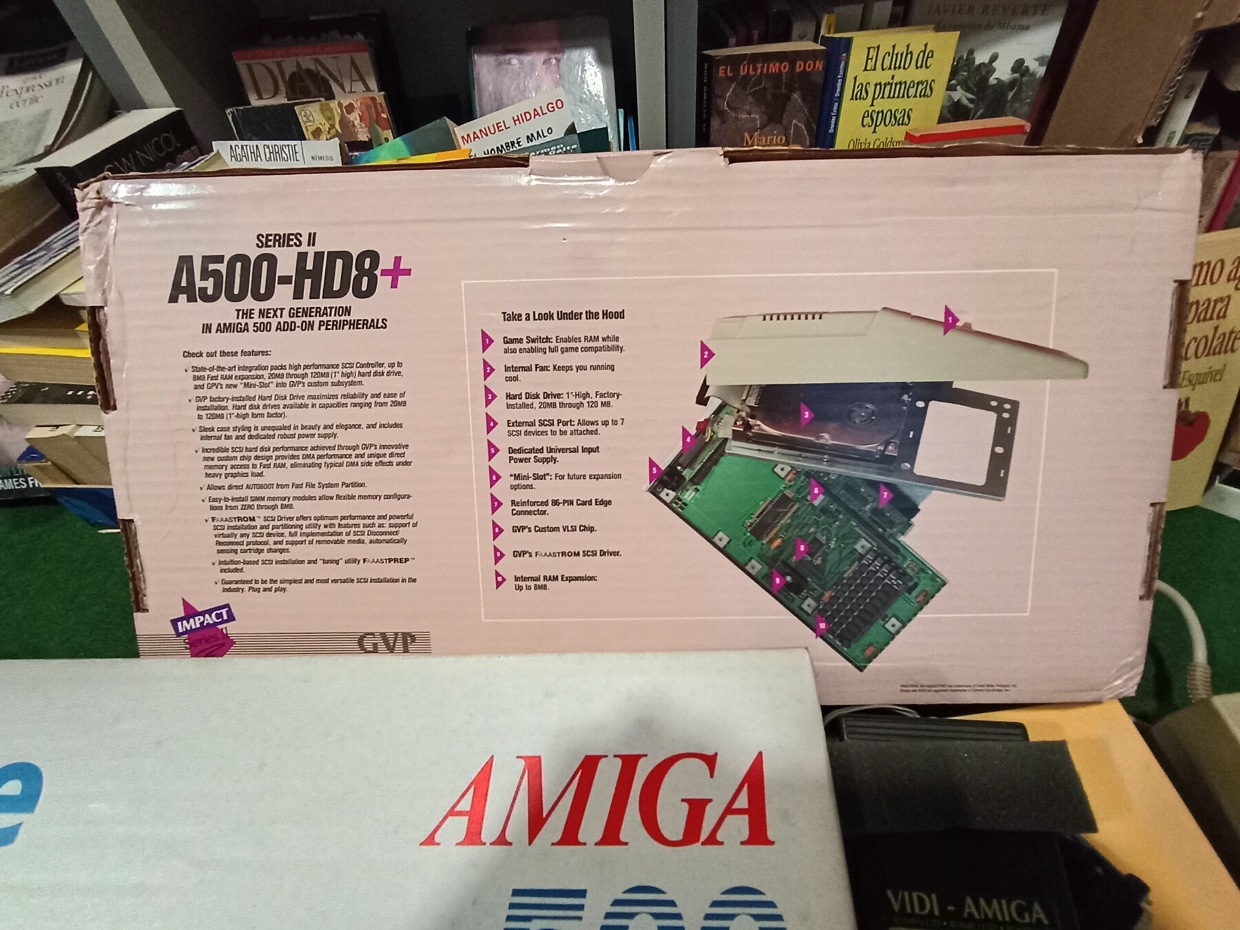 Ordenador Commodore Amiga 500 funcional con accesorios y cajas originales - Imagen 4
